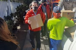 Gran jornada de entrega de cajas familiares en Calama, liderado por autoridades