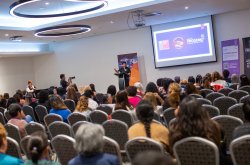 En Antofagasta se realiza primer “Encuentro Regional de Mujeres” que entregará propuestas programáticas al Gobierno Regional
