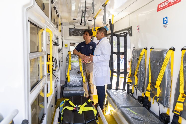 Gobierno Regional de Antofagasta entrega 4 ambulancias al Hospital Regional