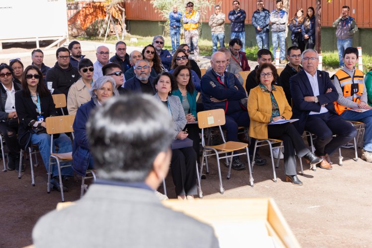 Por primera vez: Gobernador Regional firmó convenio con ENAMI para la reposición de chancadores en las plantas productivas de Taltal y Tocopilla