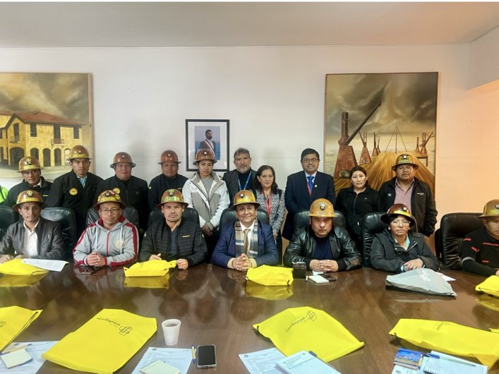 FEDERACIÓN NACIONAL DE COOPERATIVAS MINERAS DE BOLIVIA VISITA ANTOFAGASTA CON EL OBJETIVO DE CONOCER EL TRABAJO LOCAL Y FORTALECER SU PEQUEÑA MINERÍA