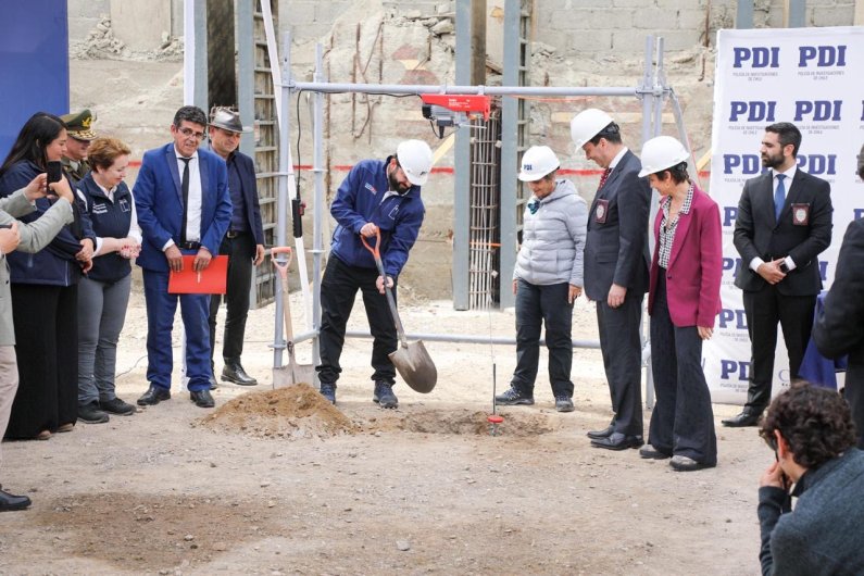 Colocación primera piedra: Con la presencia del presidente Gabriel Boric, ministros y el GORE parten las obras del nuevo cuartel de la PDI en Tocopilla