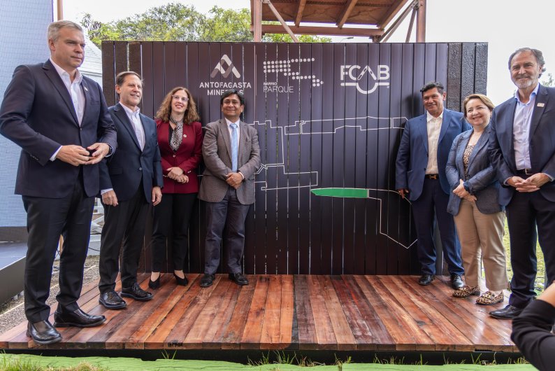 Gobernador por Cierre Remediación Patio Bellavista: “Excelente noticia contar con terrenos donde ya no hay contaminación, y se proyecta mayor bienestar” Gobernador por Cierre Remediación Patio Bellavista: “Excelente noticia contar con terrenos donde ya no hay contaminación, y se proyecta mayor bienestar”