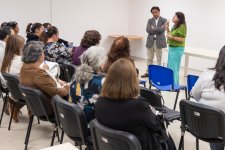 Reunión con gremios de la educación: Gobernador dispuso programas e iniciativas para entrega de salud mental y equipamiento para creación de salas de contención