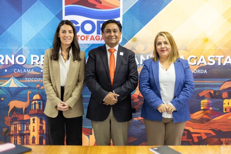 Gobernador Regional presentó a la ministra de Educación “Plan Estratégico de Inversión Educativa 2026-2028”