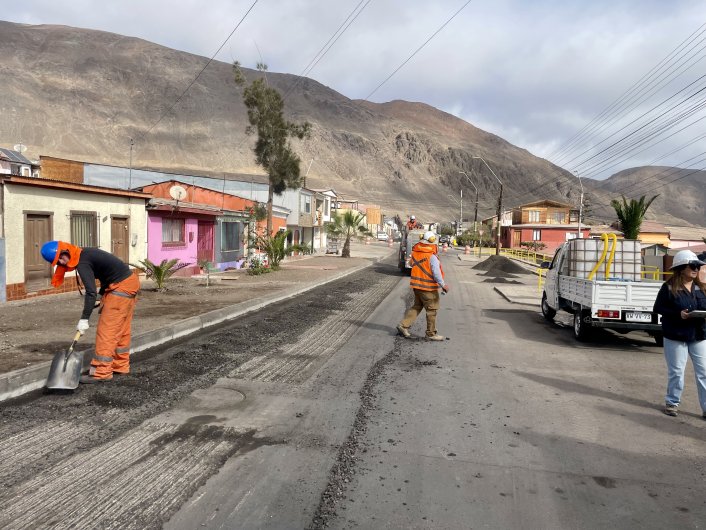 AUTORIDADES REGIONALES Y COMUNALES INSPECCIONAN AVANCE DE PROYECTO DE CONSERVACIÓN DE ACERAS Y CALZADAS EN TALTAL